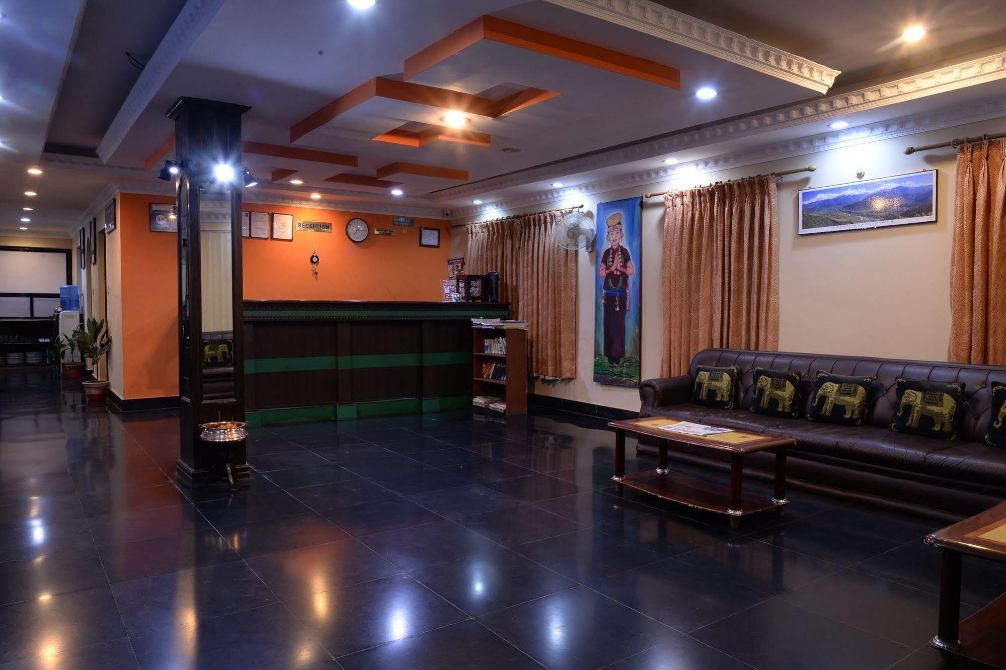 Hotel Lake Star Pokhara Kültér fotó