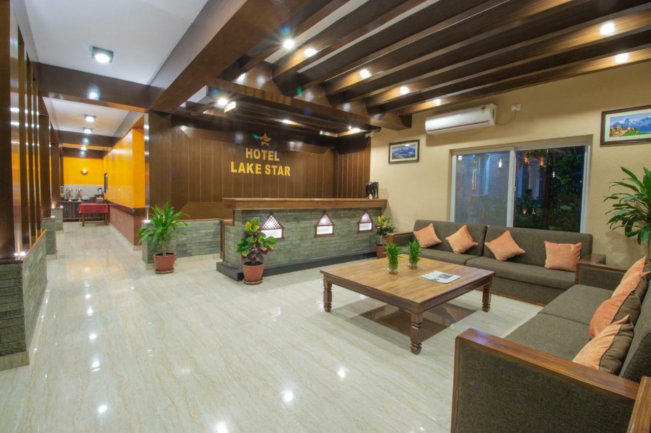 Hotel Lake Star Pokhara Kültér fotó